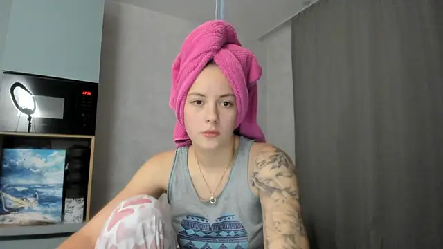 why again me online show from 22, 10, 2025