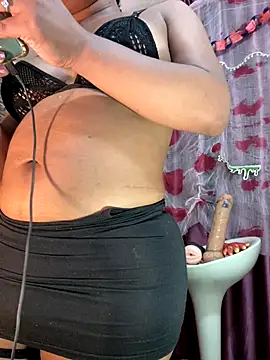 Newshantal  online show from 12, 10, 2025