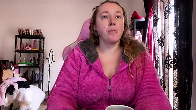 kisicaxx online show from 18, 1, 2026