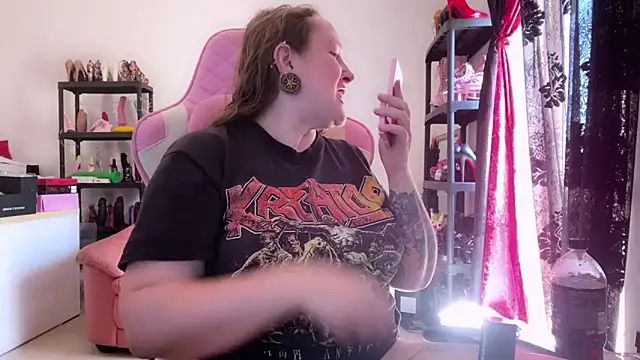 kisicaxx online show from 23, 5, 2026