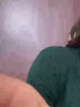 lovely beast online show from 18, 12, 2025