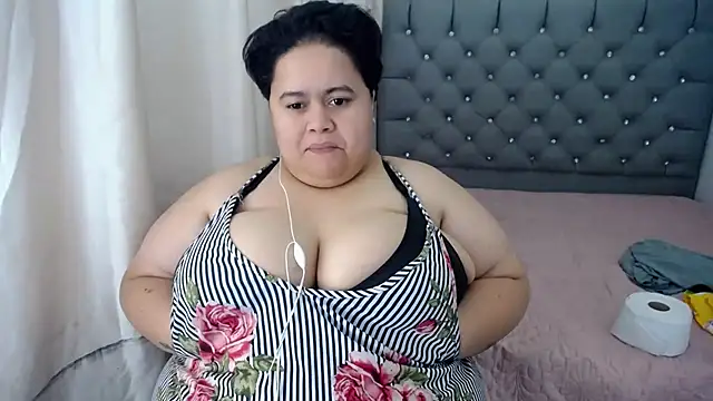 Snapshot of hotlesby4uxxx chatting on 11, 12, 2024 hotlesby4uxxx online show from 11, 12, 2024