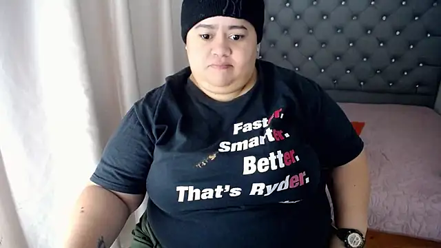 Snapshot of hotlesby4uxxx chatting on 19, 12, 2024 hotlesby4uxxx online show from 19, 12, 2024