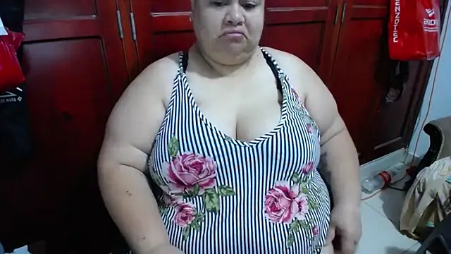 hotlesby4uxxx online show from 22, 5, 2026