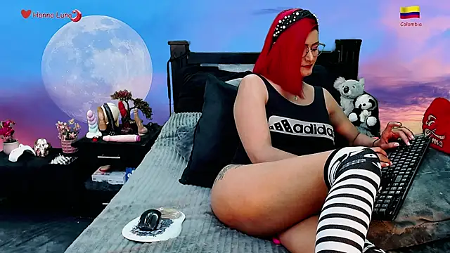 Hanna Luna online show from 25, 9, 2025