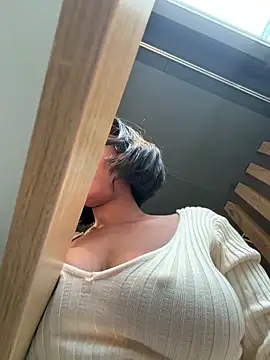   Nessa   online show from 22, 2, 2026