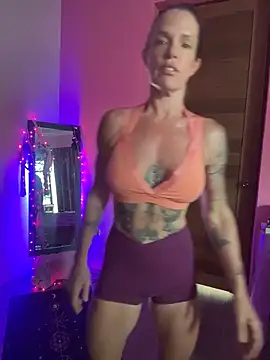 Snapshot of mommyselenafit_ chatting on 1, 6, 2026 mommyselenafit online show from 1, 6, 2026
