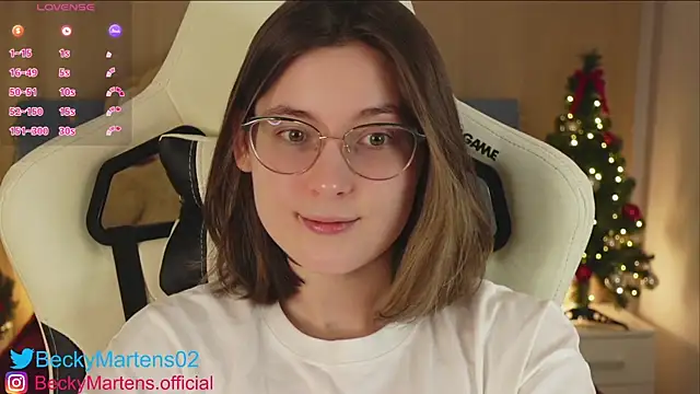 Snapshot of BeckyMartens chatting on 25, 12, 2024 BeckyMartens online show from 25, 12, 2024