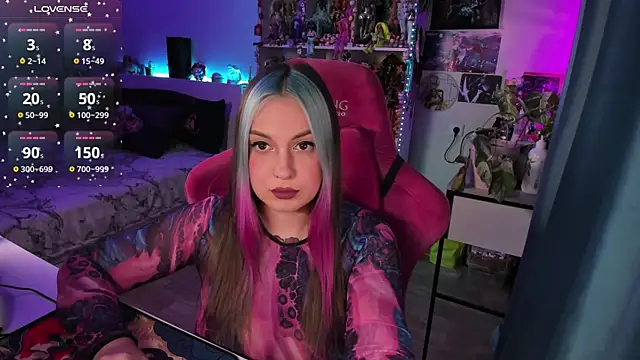 ChloeKohaku online show from 13, 1, 2025