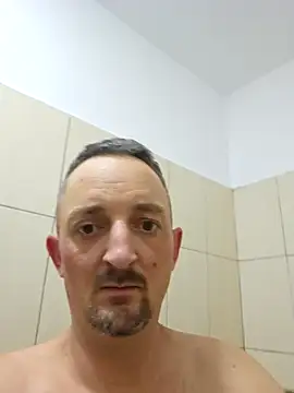 Snapshot of kinkycouplelove chatting on 22, 10, 2025 kinkycouplelove online show from 22, 10, 2025
