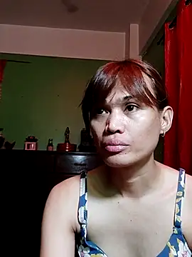 Snapshot of QueenSoreal chatting on 19, 9, 2025 QueenSoreal online show from 19, 9, 2025
