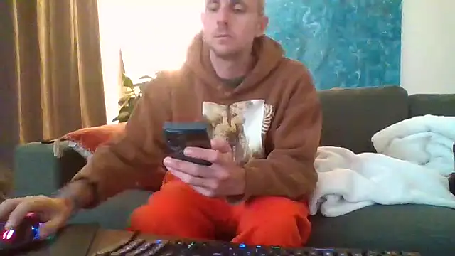 verylargecock online show from 23, 9, 2025