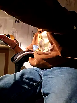 verylargecock online show from 5, 3, 2026