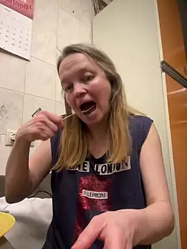 Susanel online show from 7, 3, 2025