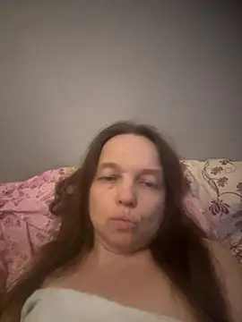 Snapshot of Susanel chatting on 3, 7, 2026 Susanel online show from 3, 7, 2026