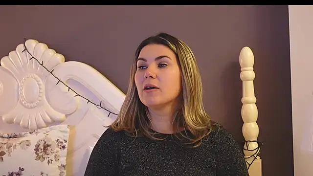 FeliciaKrige online show from 7, 1, 2025