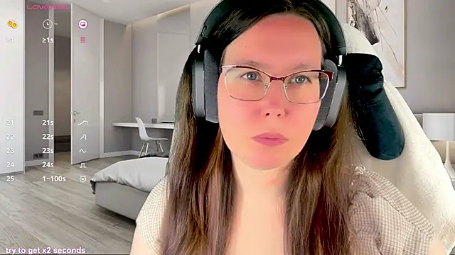 Snapshot of Victoria_Romans chatting on 23, 6, 2026 Victoria Romans online show from 23, 6, 2026