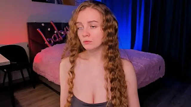 SweetMilkis online show from 8, 2, 2025