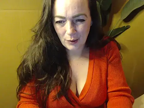 Snapshot of cloe85nl chatting on 27, 12, 2024 cloe85nl online show from 27, 12, 2024