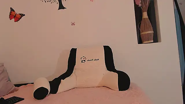 elacoquette online show from 13, 10, 2025