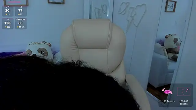 Snapshot of zobe_love chatting on 12, 3, 2025 zobe love online show from 12, 3, 2025