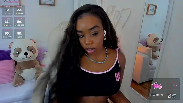 Snapshot of zobe_love chatting on 13, 3, 2025 zobe love online show from 13, 3, 2025