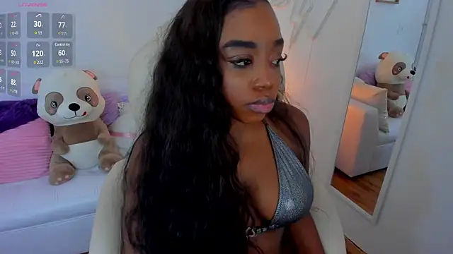 Snapshot of zobe_love chatting on 14, 3, 2025 zobe love online show from 14, 3, 2025