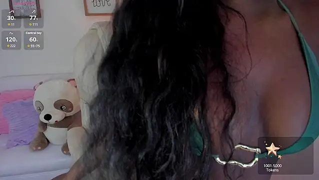 Snapshot of zobe_love chatting on 21, 10, 2025 zobe love online show from 21, 10, 2025