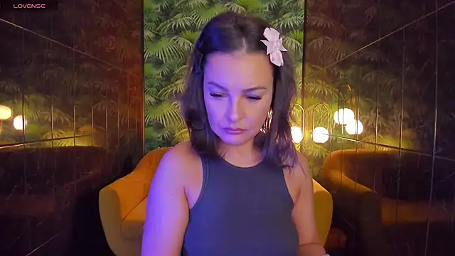 Snapshot of MilenaMellow chatting on 26, 12, 2024 MilenaMellow online show from 26, 12, 2024