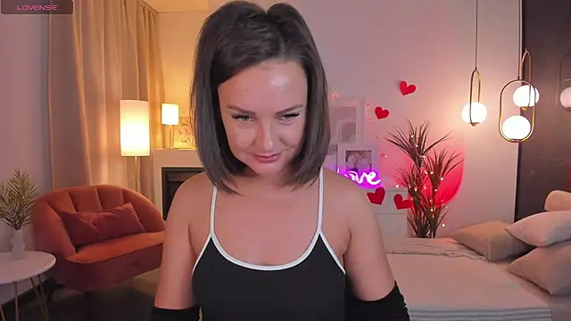 Snapshot of MilenaMellow chatting on 14, 2, 2025 MilenaMellow online show from 14, 2, 2025