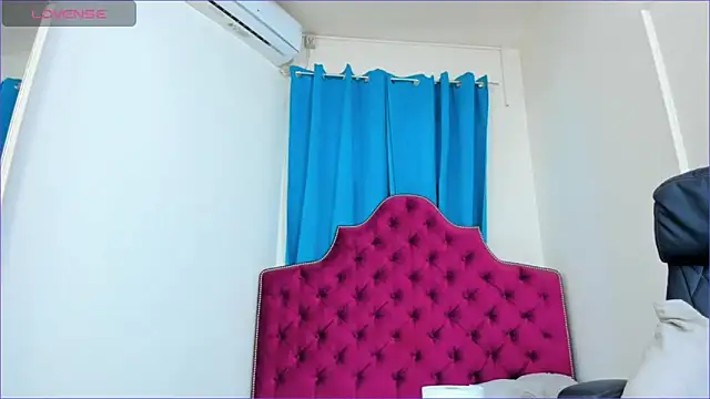 ninnadee online show from 30, 5, 2026