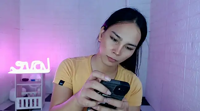 urnaughtydolly69 online show from 5, 2, 2025