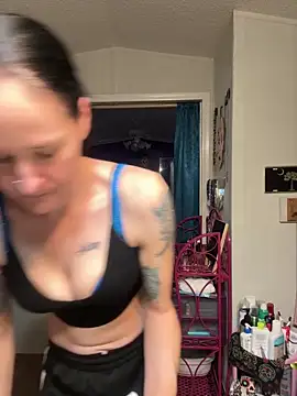 lolabunny9 online show from 3, 3, 2025