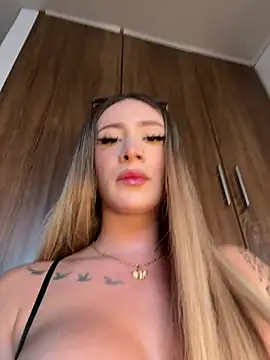 Snapshot of bunny_bicht chatting on 18, 7, 2026 bunny bicht online show from 18, 7, 2026