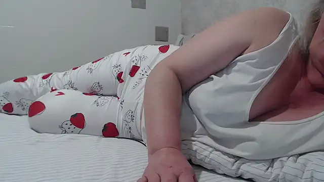 Snapshot of Miss_Night21 chatting on 26, 2, 2025 Miss Night21 online show from 26, 2, 2025