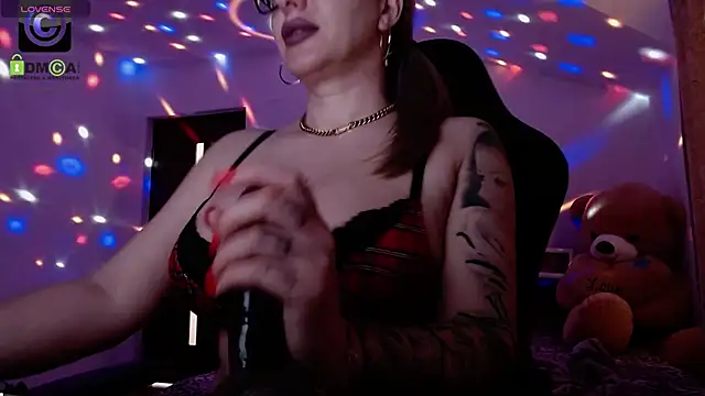 SonyaDevon online show from 26, 1, 2025