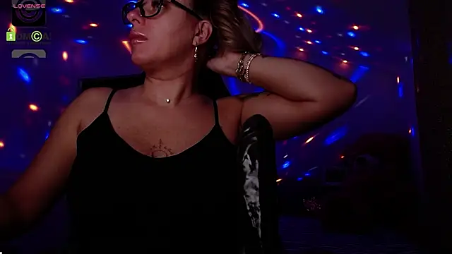 SonyaDevon online show from 17, 12, 2025