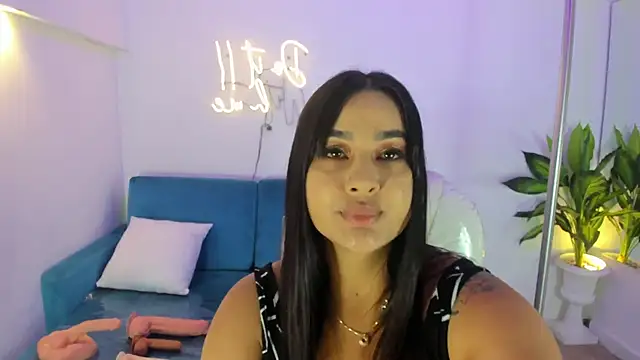 Pamela roberts online show from 31, 12, 2024