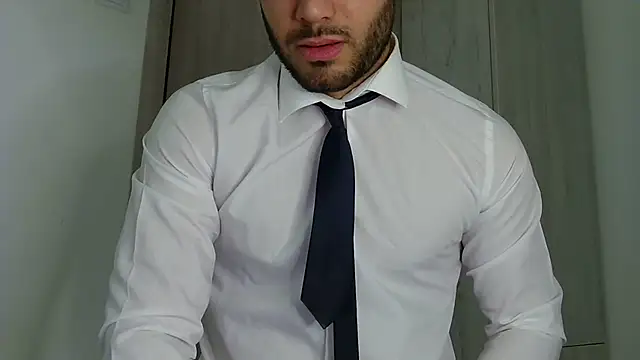 Snapshot of Justynn1 chatting on 12, 4, 2026 Justynn1 online show from 12, 4, 2026
