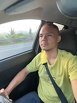 Snapshot of EllisZlatan chatting on 1, 3, 2026 EllisZlatan online show from 1, 3, 2026