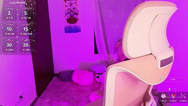 KuroChan420 online show from 17, 9, 2025