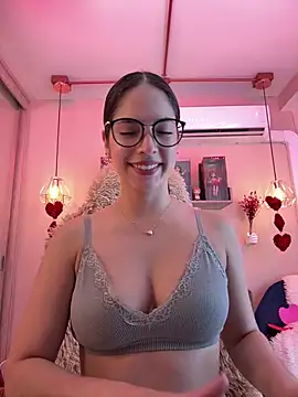 Snapshot of Zoe_Bae chatting on 19, 2, 2025 Zoe Bae online show from 19, 2, 2025