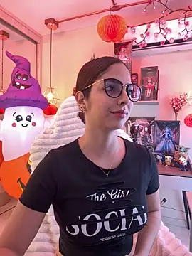 Zoe Bae online show from 15, 10, 2025