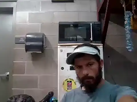 Snapshot of Sitonmyface2020@xh chatting on 14, 10, 2025 Sitonmyface2020xh online show from 14, 10, 2025