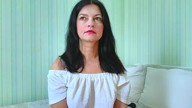  Lily  online show from 3, 4, 2026