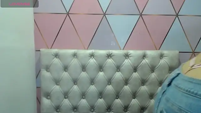 juliana diaz online show from 28, 2, 2025