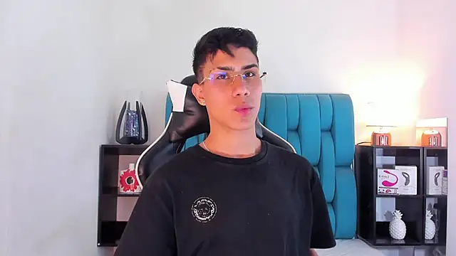 AlanNaughty online show from 14, 2, 2025