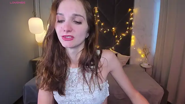 MirandaGlow online show from 5, 1, 2025