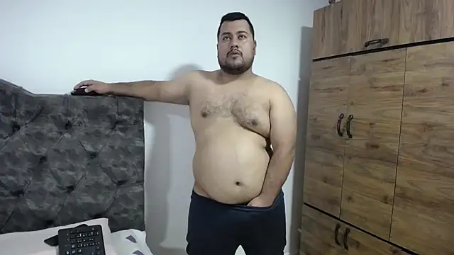 santi hothot online show from 2, 12, 2025