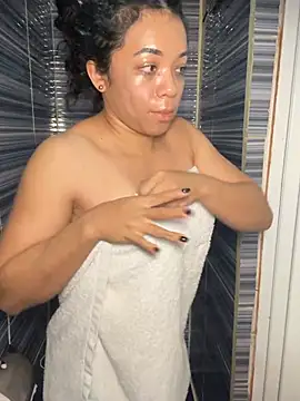 Snapshot of carolgaita chatting on 1, 2, 2026 carolgaita online show from 1, 2, 2026